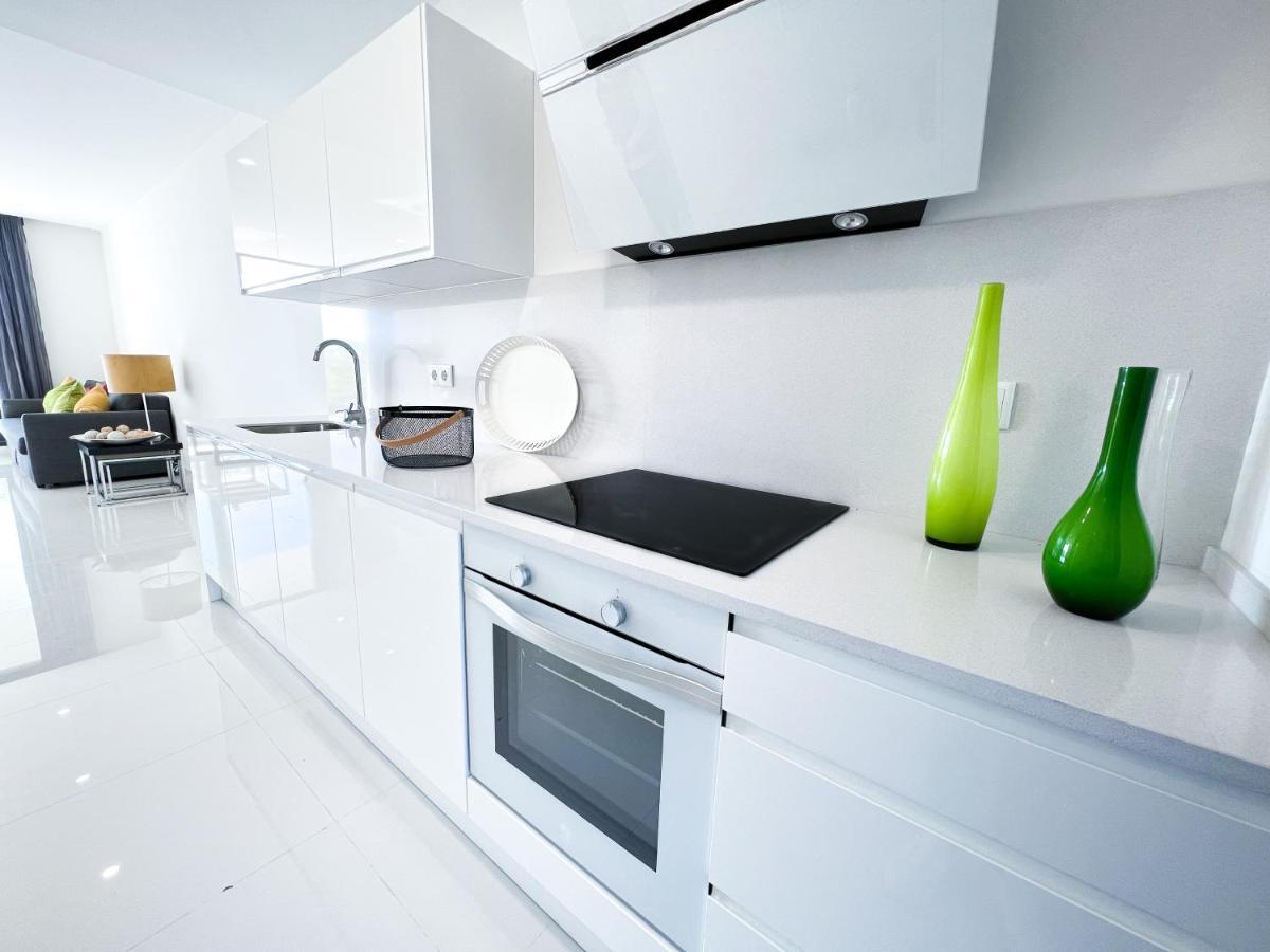 Apartment In Manilva, Just A Few Steps From The Beach Exterior photo