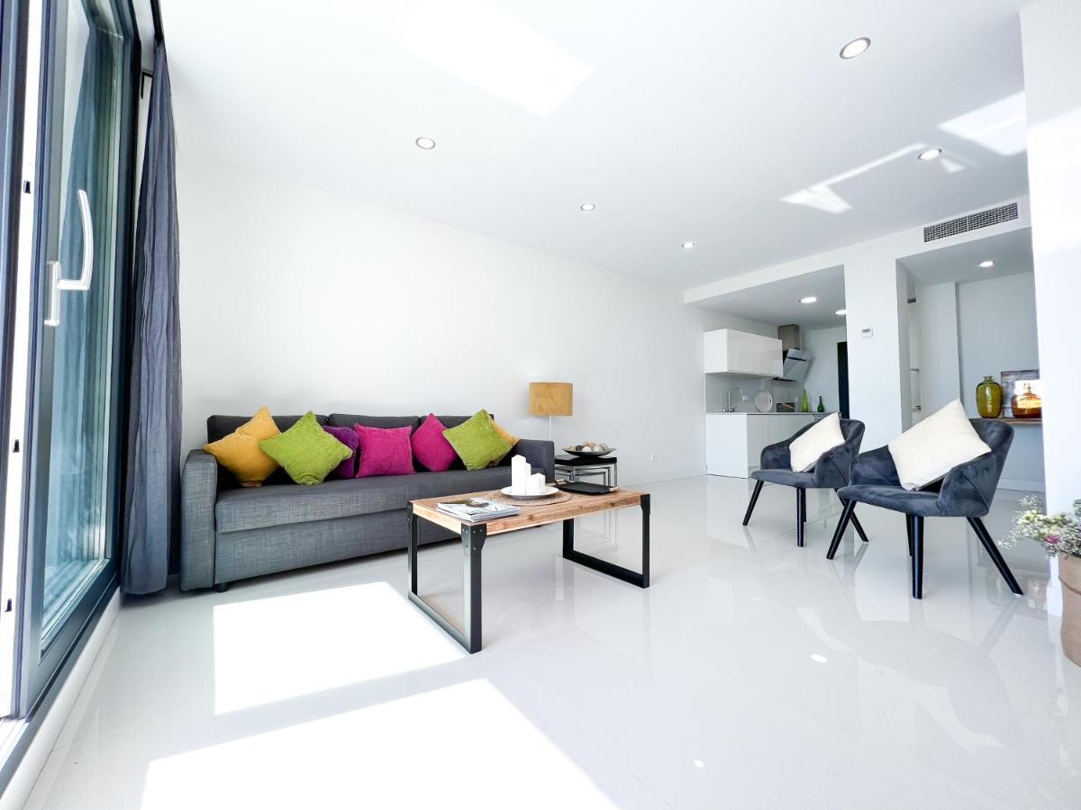 Apartment In Manilva, Just A Few Steps From The Beach Exterior photo