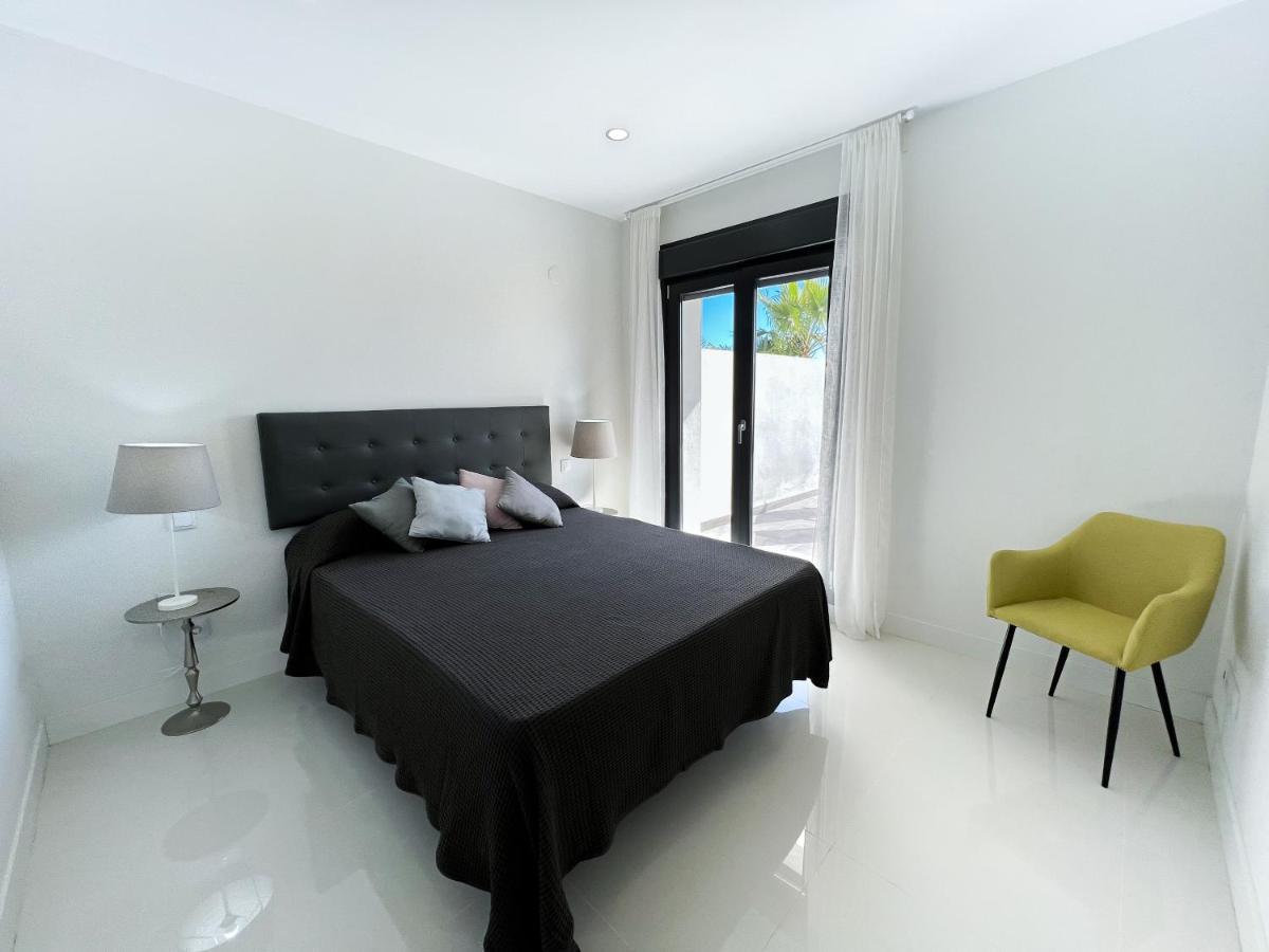 Apartment In Manilva, Just A Few Steps From The Beach Exterior photo