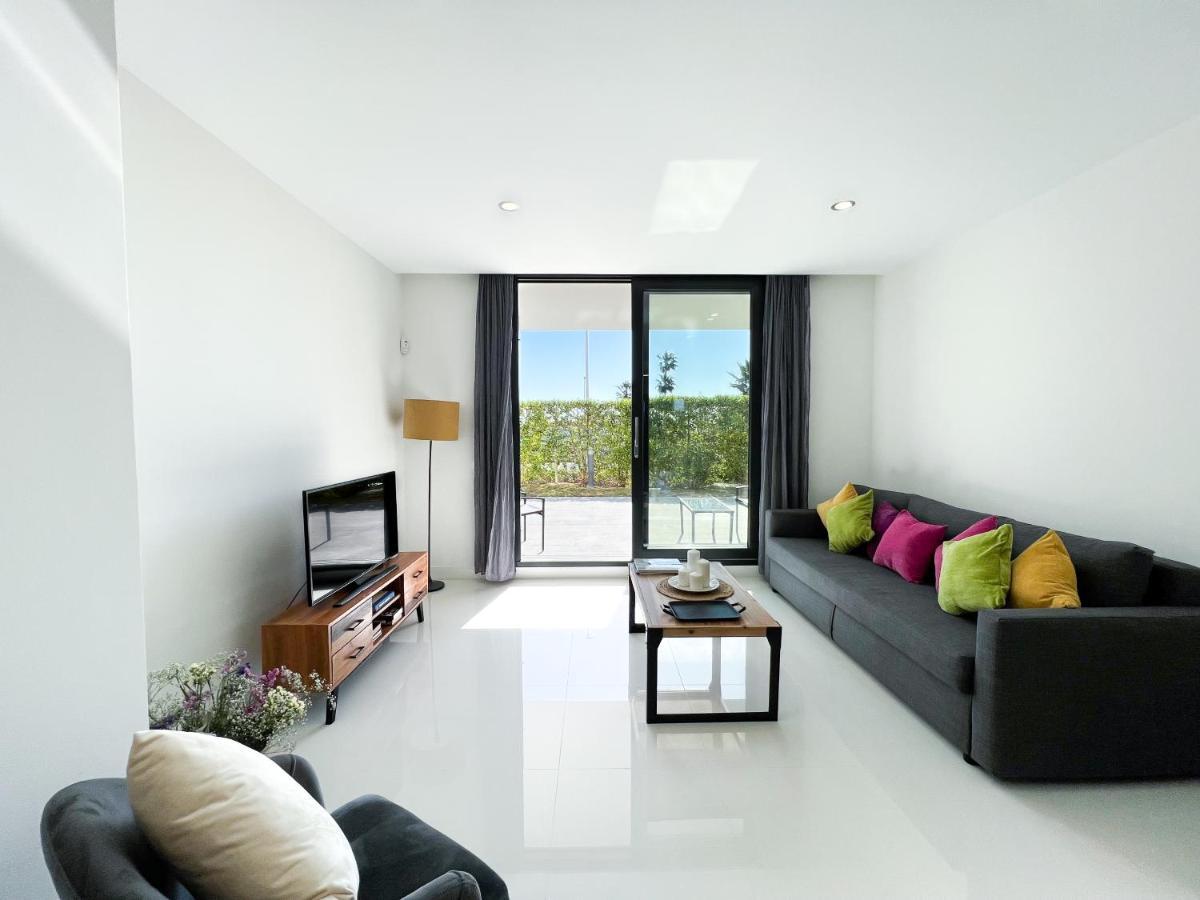 Apartment In Manilva, Just A Few Steps From The Beach Exterior photo